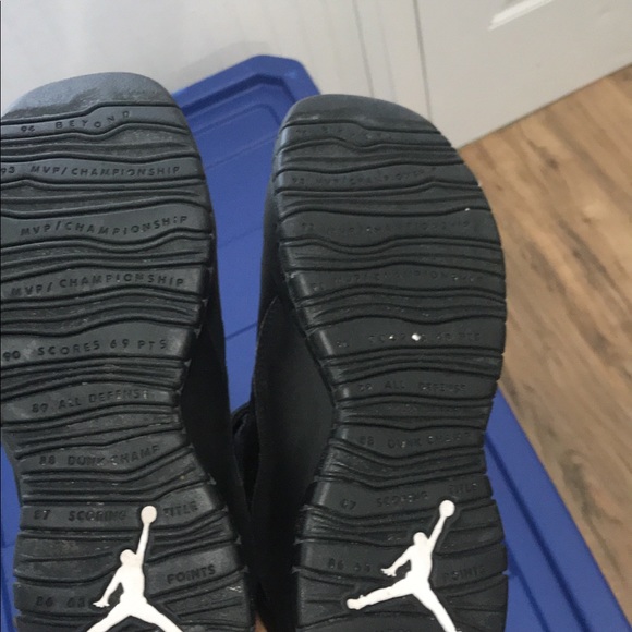 Air Jordan 10 Black Cat - Picture 2 of 4